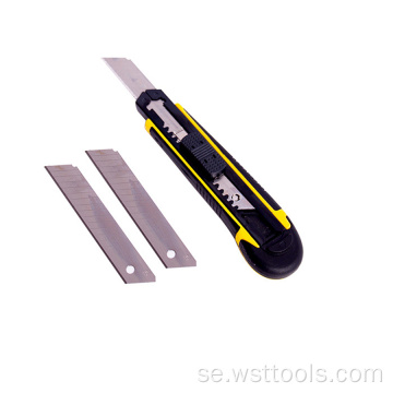 Kompakt verktygskniv som kan fällas ut säkert